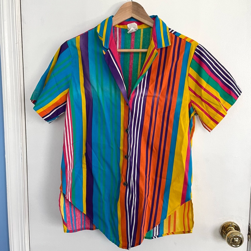 Vintage 80s Rainbow Button Down Shirt 🌈